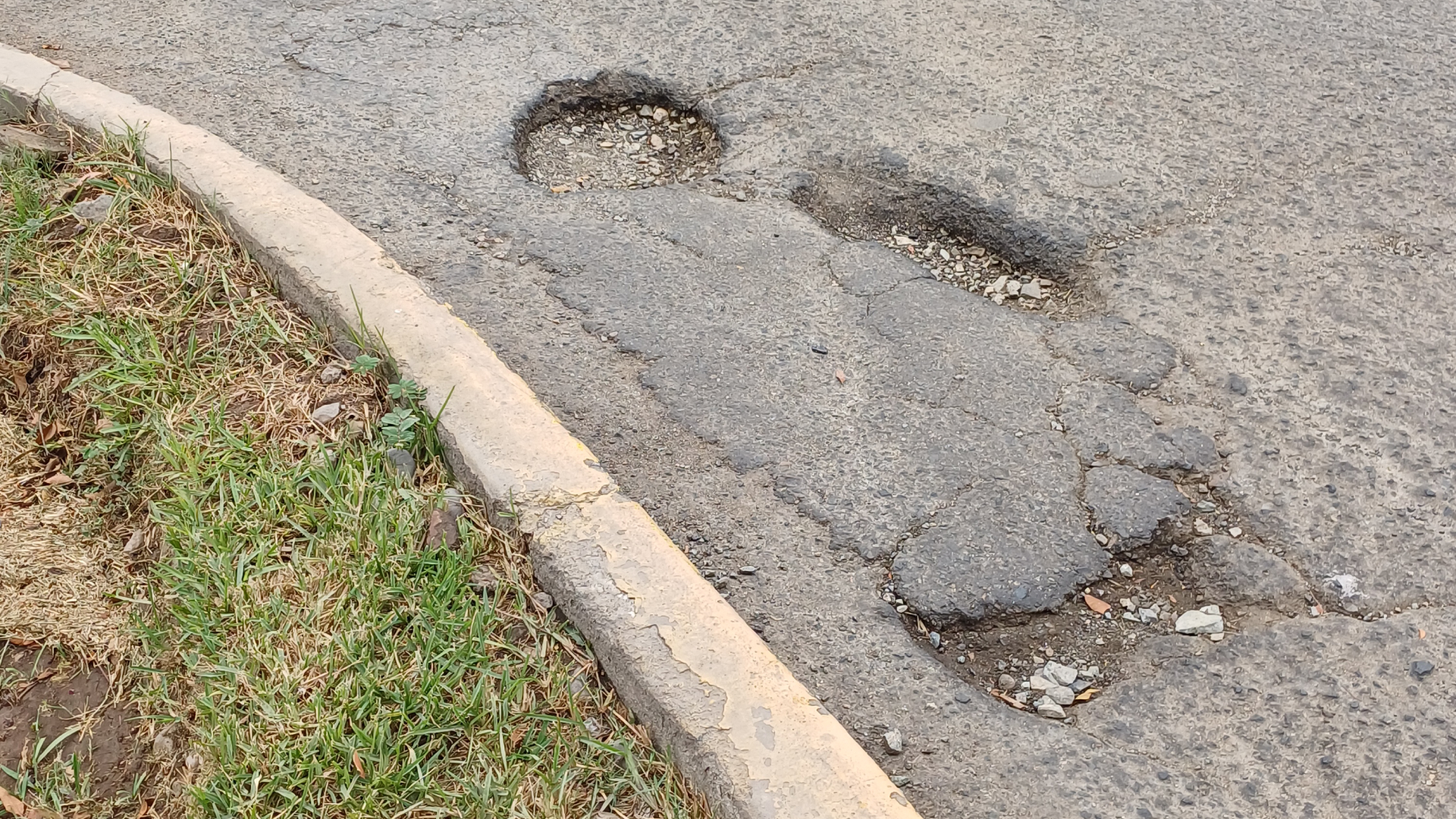 La Molina: reportan pistas con huecos en la avenida Los Ingenieros