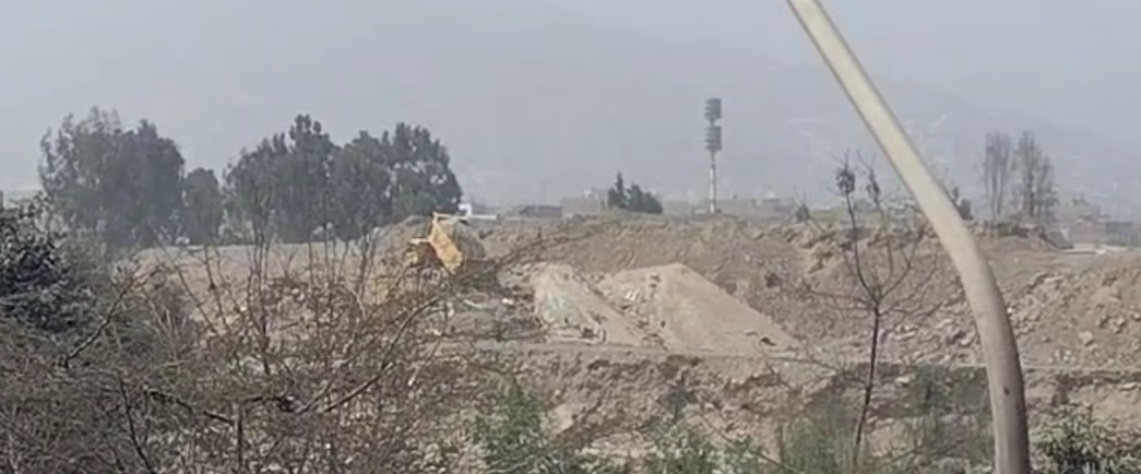 Vecinos expresan su preocupación ante gran cantidad de desmontes en el Río Chillón. 