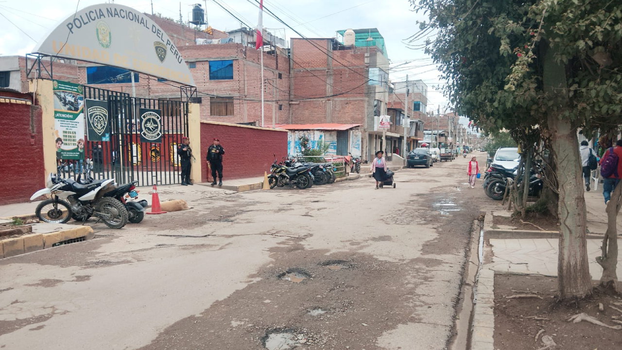 https://erotafono.radio-grpp.io/2026/02/03/huancayo-pistas-mal-estado_160881.jpg