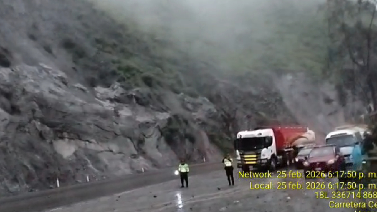 La policía se acercó la policía para evitar algún accidentes